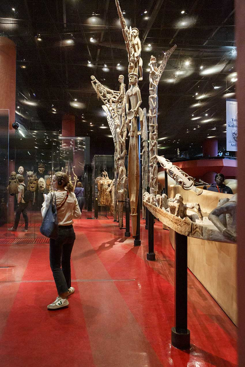 découvrez les trésors du musée du quai branly : une collection exceptionnelle d’objets d’art et de civilisations d’afrique, d’asie, d’océanie et des amériques, en plein cœur de paris.