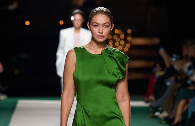 découvrez le top 10 des mannequins femmes incontournables de la fashion week 2024, alliant élégance, style et charisme sur les podiums internationaux.